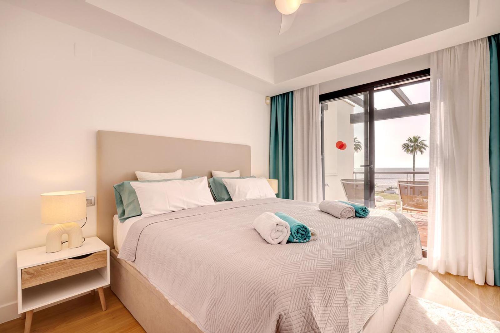 Sunrise Beach Front - Casares Del Mar Luaran gambar