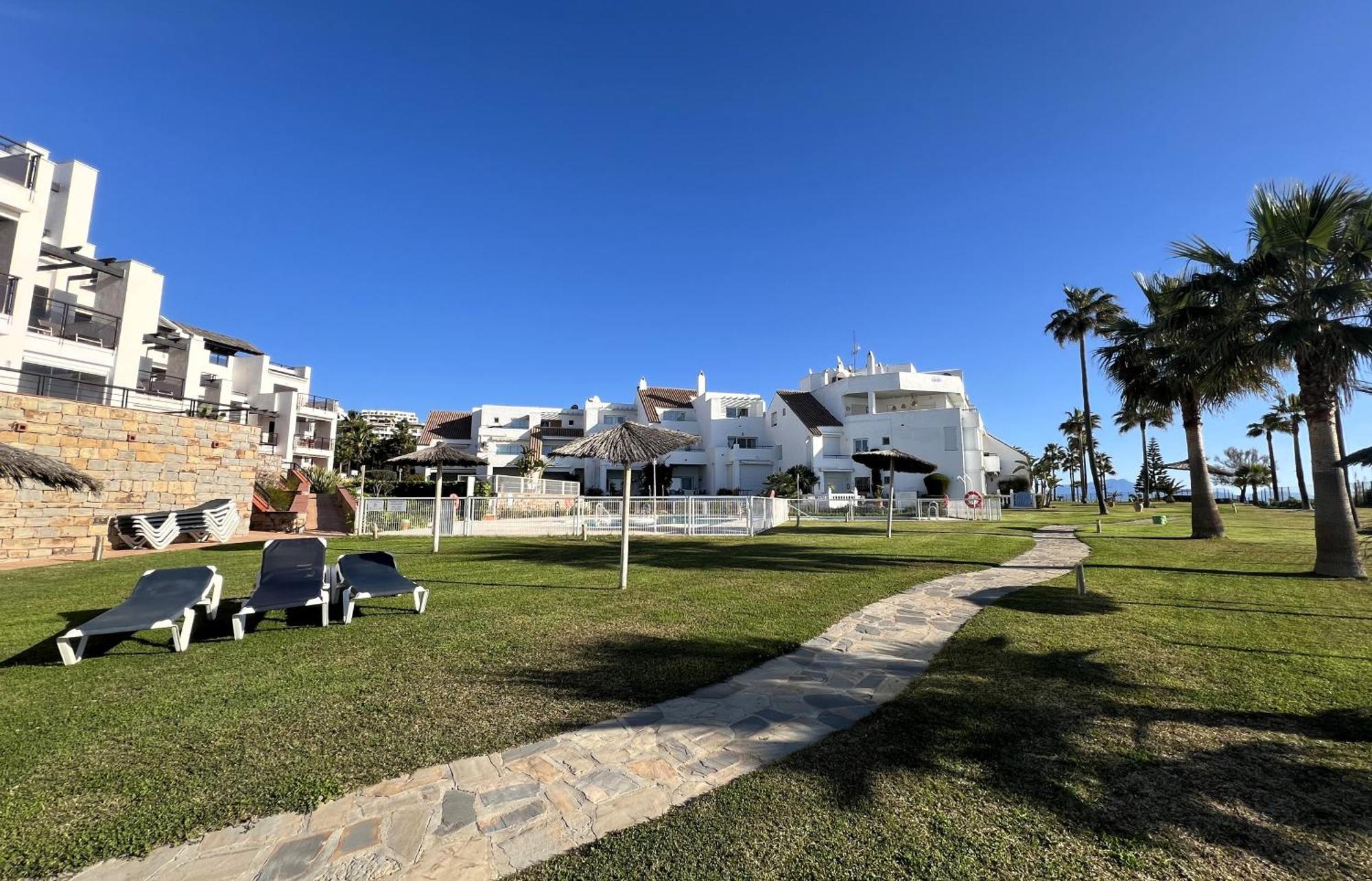 Sunrise Beach Front - Casares Del Mar Luaran gambar
