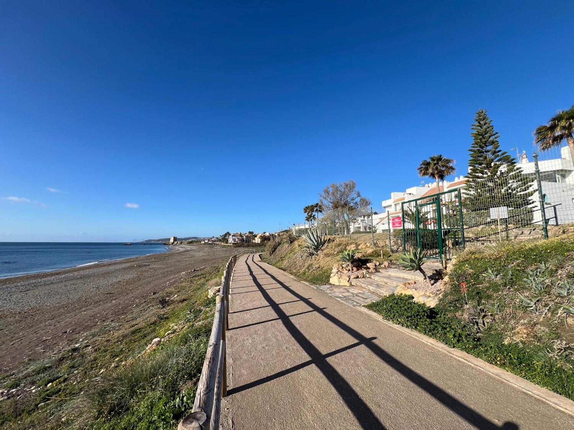 Sunrise Beach Front - Casares Del Mar Luaran gambar