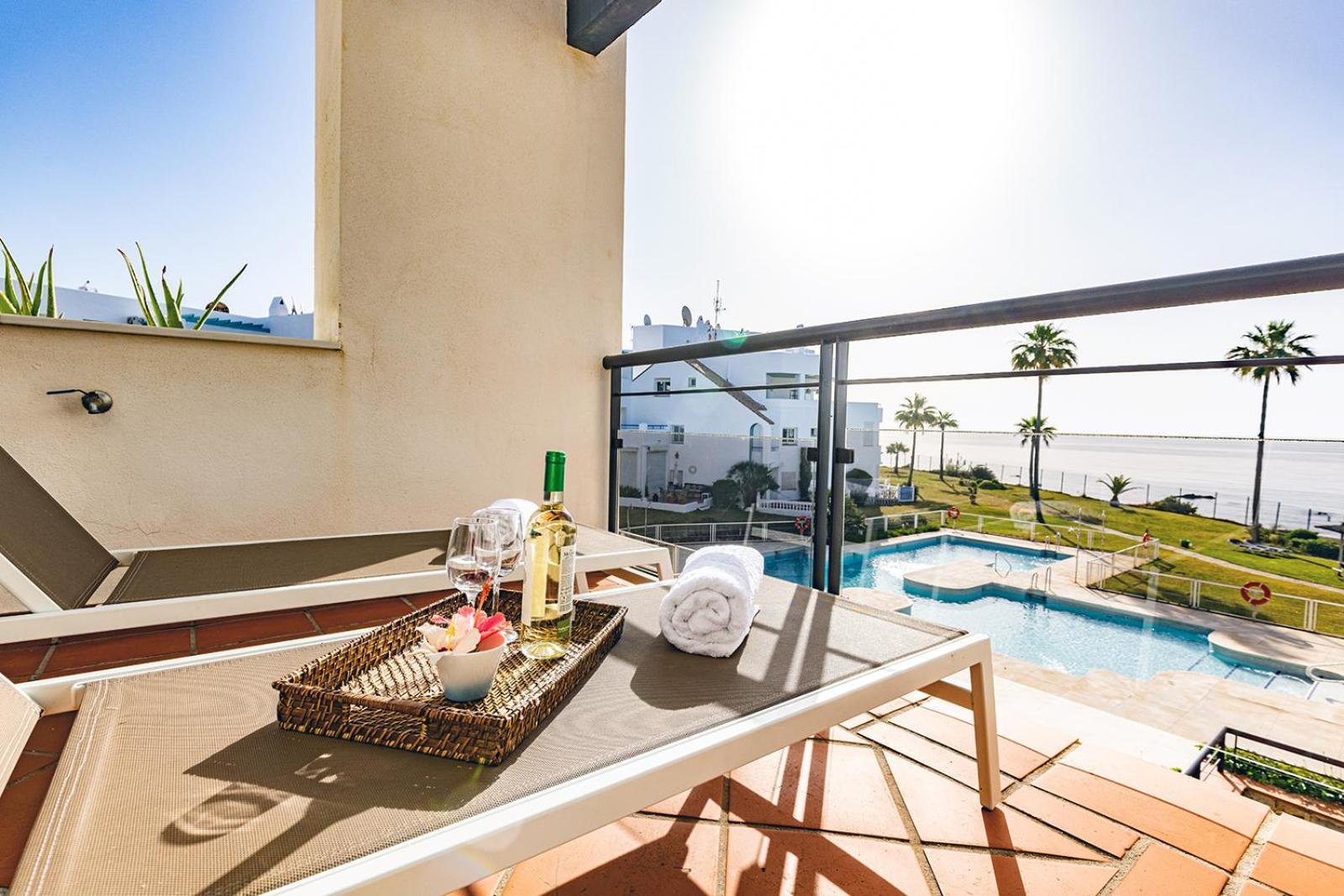 Sunrise Beach Front - Casares Del Mar Luaran gambar